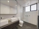 https://images.listonce.com.au/custom/160x/listings/7-ellsworth-crescent-camberwell-vic-3124/881/01922881_img_07.jpg?lh4kisRn7fw