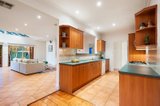 https://images.listonce.com.au/custom/160x/listings/7-england-street-bentleigh-east-vic-3165/209/01704209_img_05.jpg?Js-zAUuwJKU