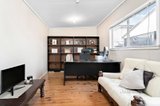 https://images.listonce.com.au/custom/160x/listings/7-esmale-street-strathmore-vic-3041/915/01356915_img_03.jpg?mPmyj5Lq0KI