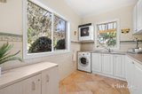 https://images.listonce.com.au/custom/160x/listings/7-fasan-rise-warrandyte-south-vic-3134/621/01988621_img_15.jpg?ep4k3ZuuqCM