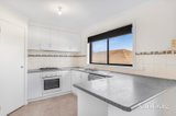 https://images.listonce.com.au/custom/160x/listings/7-ferndale-court-mount-helen-vic-3350/423/01934423_img_05.jpg?OMj9hPX9rR4