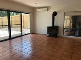 https://images.listonce.com.au/custom/160x/listings/7-fisher-street-gisborne-vic-3437/985/01440985_img_07.jpg?vLwcjGVFazI