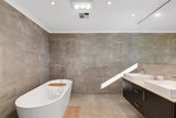 https://images.listonce.com.au/custom/160x/listings/7-forster-street-ivanhoe-vic-3079/527/01734527_img_09.jpg?omsaZr2_jYY