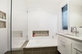 https://images.listonce.com.au/custom/160x/listings/7-frederick-street-bulleen-vic-3105/018/00412018_img_07.jpg?n9IMvM43mNM