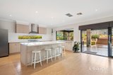https://images.listonce.com.au/custom/160x/listings/7-freeman-court-gisborne-vic-3437/133/01775133_img_07.jpg?HdAtfmeINCY