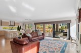 https://images.listonce.com.au/custom/160x/listings/7-freeman-court-gisborne-vic-3437/133/01775133_img_08.jpg?joA_DWLDPZI