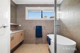 https://images.listonce.com.au/custom/160x/listings/7-freeman-court-gisborne-vic-3437/133/01775133_img_14.jpg?b96Gd6yoMwQ