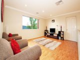 https://images.listonce.com.au/custom/160x/listings/7-freshfield-avenue-mooroolbark-vic-3138/022/01524022_img_05.jpg?qYe0ff0Knro