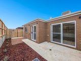 https://images.listonce.com.au/custom/160x/listings/7-galanthus-street-charlemont-vic-3217/233/01948233_img_05.jpg?7GUGIQFxRVE