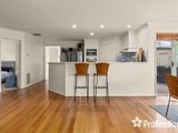 https://images.listonce.com.au/custom/160x/listings/7-glencoe-place-lilydale-vic-3140/450/01526450_img_07.jpg?rBVgsnyxXJ0