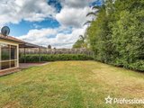 https://images.listonce.com.au/custom/160x/listings/7-glencoe-place-lilydale-vic-3140/450/01526450_img_17.jpg?gyrpMW_zUJM