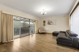 https://images.listonce.com.au/custom/160x/listings/7-glendowan-road-mount-waverley-vic-3149/830/00819830_img_05.jpg?KCYb4LJ7a4U