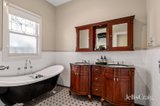 https://images.listonce.com.au/custom/160x/listings/7-glenleith-avenue-drumcondra-vic-3215/647/01975647_img_13.jpg?AQ2l1_VPIWs