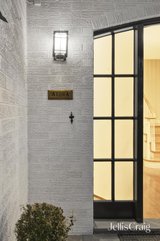 https://images.listonce.com.au/custom/160x/listings/7-gould-street-balwyn-north-vic-3104/270/01780270_img_02.jpg?ctTP-XuCDzw