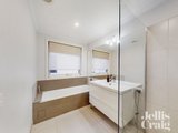https://images.listonce.com.au/custom/160x/listings/7-grace-court-kew-vic-3101/183/01948183_img_09.jpg?HLvh88VYATI