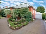 https://images.listonce.com.au/custom/160x/listings/7-graeme-avenue-ringwood-vic-3134/364/00620364_img_01.jpg?qgPIVYySexQ