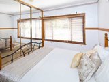 https://images.listonce.com.au/custom/160x/listings/7-great-britain-street-herne-hill-vic-3218/208/01699208_img_16.jpg?hmGURbNHjh8