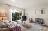 https://images.listonce.com.au/custom/160x/listings/7-greenwood-street-doncaster-vic-3108/372/01979372_img_06.jpg?wgR01bYIO9s