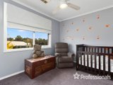 https://images.listonce.com.au/custom/160x/listings/7-grevillea-drive-croydon-north-vic-3136/775/01525775_img_19.jpg?wf8Pd6E_pFI