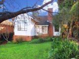 https://images.listonce.com.au/custom/160x/listings/7-hamel-street-box-hill-south-vic-3128/965/01743965_img_01.jpg?fhZWUeSPUbw