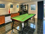 https://images.listonce.com.au/custom/160x/listings/7-heaton-avenue-elwood-vic-3184/676/01794676_img_09.jpg?8PadIS3ty1c