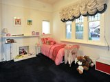 https://images.listonce.com.au/custom/160x/listings/7-heaton-avenue-elwood-vic-3184/676/01794676_img_10.jpg?vRGfHbUt7HY