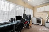 https://images.listonce.com.au/custom/160x/listings/7-heywood-street-ringwood-vic-3134/929/01929929_img_09.jpg?DJF69k2wES8
