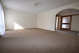 https://images.listonce.com.au/custom/160x/listings/7-highland-avenue-croydon-vic-3136/028/01950028_img_10.jpg?2RMESMxjG2I