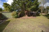 https://images.listonce.com.au/custom/160x/listings/7-highland-avenue-croydon-vic-3136/028/01950028_img_12.jpg?AD2RKS35i24