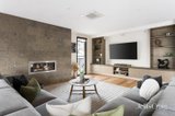 https://images.listonce.com.au/custom/160x/listings/7-hill-mews-eltham-vic-3095/712/01902712_img_06.jpg?Bh0YbgAdf9Q