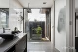 https://images.listonce.com.au/custom/160x/listings/7-hill-mews-eltham-vic-3095/712/01902712_img_08.jpg?hRsCvbnK_e0