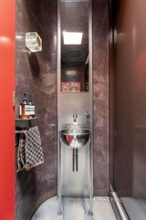 https://images.listonce.com.au/custom/160x/listings/7-howard-street-brunswick-vic-3056/941/01705941_img_13.jpg?XpZ6qKYR3rU