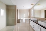https://images.listonce.com.au/custom/160x/listings/7-hutmil-drive-south-morang-vic-3752/978/01720978_img_11.jpg?0-6_KOFG8SQ