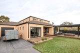 https://images.listonce.com.au/custom/160x/listings/7-hutmil-drive-south-morang-vic-3752/978/01720978_img_18.jpg?94ZJK524N2c