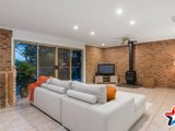 https://images.listonce.com.au/custom/160x/listings/7-iris-court-mooroolbark-vic-3138/930/01524930_img_13.jpg?8fDKHorUd70