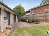 https://images.listonce.com.au/custom/160x/listings/7-iris-court-mooroolbark-vic-3138/930/01524930_img_16.jpg?dVzQ1HmaJfE