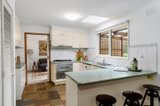 https://images.listonce.com.au/custom/160x/listings/7-jelbart-court-eltham-vic-3095/573/01097573_img_05.jpg?J-6kIqEKcxU