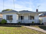 https://images.listonce.com.au/custom/160x/listings/7-john-street-oak-park-vic-3046/592/00847592_img_01.jpg?x1I0bub7g1o