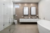 https://images.listonce.com.au/custom/160x/listings/7-joyce-street-elwood-vic-3184/391/01794391_img_09.jpg?BBw18TsEwHk
