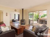 https://images.listonce.com.au/custom/160x/listings/7-kameel-drive-yarra-glen-vic-3775/386/01526386_img_03.jpg?oNcJtbwkYME