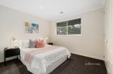 https://images.listonce.com.au/custom/160x/listings/7-kauri-grove-glen-waverley-vic-3150/347/01640347_img_15.jpg?7Dgei3JZAwU