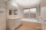 https://images.listonce.com.au/custom/160x/listings/7-kingston-way-mooroolbark-vic-3138/475/01895475_img_10.jpg?yO2Fl1K-WqA