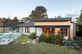 https://images.listonce.com.au/custom/160x/listings/7-lambruk-court-yallambie-vic-3085/386/01735386_img_18.jpg?q_u12xXnxyg