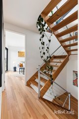 https://images.listonce.com.au/custom/160x/listings/7-louis-court-newtown-vic-3220/185/01990185_img_19.jpg?2K09P3BuefM