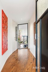 https://images.listonce.com.au/custom/160x/listings/7-louis-court-newtown-vic-3220/185/01990185_img_20.jpg?LIxg9IiRymw