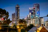 https://images.listonce.com.au/custom/160x/listings/7-lyell-street-south-melbourne-vic-3205/393/01794393_img_10.jpg?Db990LQy5B4