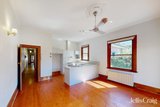 https://images.listonce.com.au/custom/160x/listings/7-lytton-street-elwood-vic-3184/380/01845380_img_03.jpg?A7J5-eKsl0g