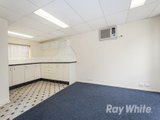 https://images.listonce.com.au/custom/160x/listings/7-mantova-drive-wheelers-hill-vic-3150/965/01658965_img_08.jpg?b-f3ZXGKl_4