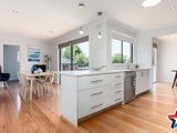 https://images.listonce.com.au/custom/160x/listings/7-maralee-drive-mooroolbark-vic-3138/890/01524890_img_08.jpg?-ngbFpMrH9Q