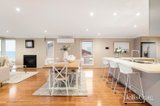 https://images.listonce.com.au/custom/160x/listings/7-maury-lane-chelsea-vic-3196/501/01810501_img_08.jpg?ig2ORRJ-iyE